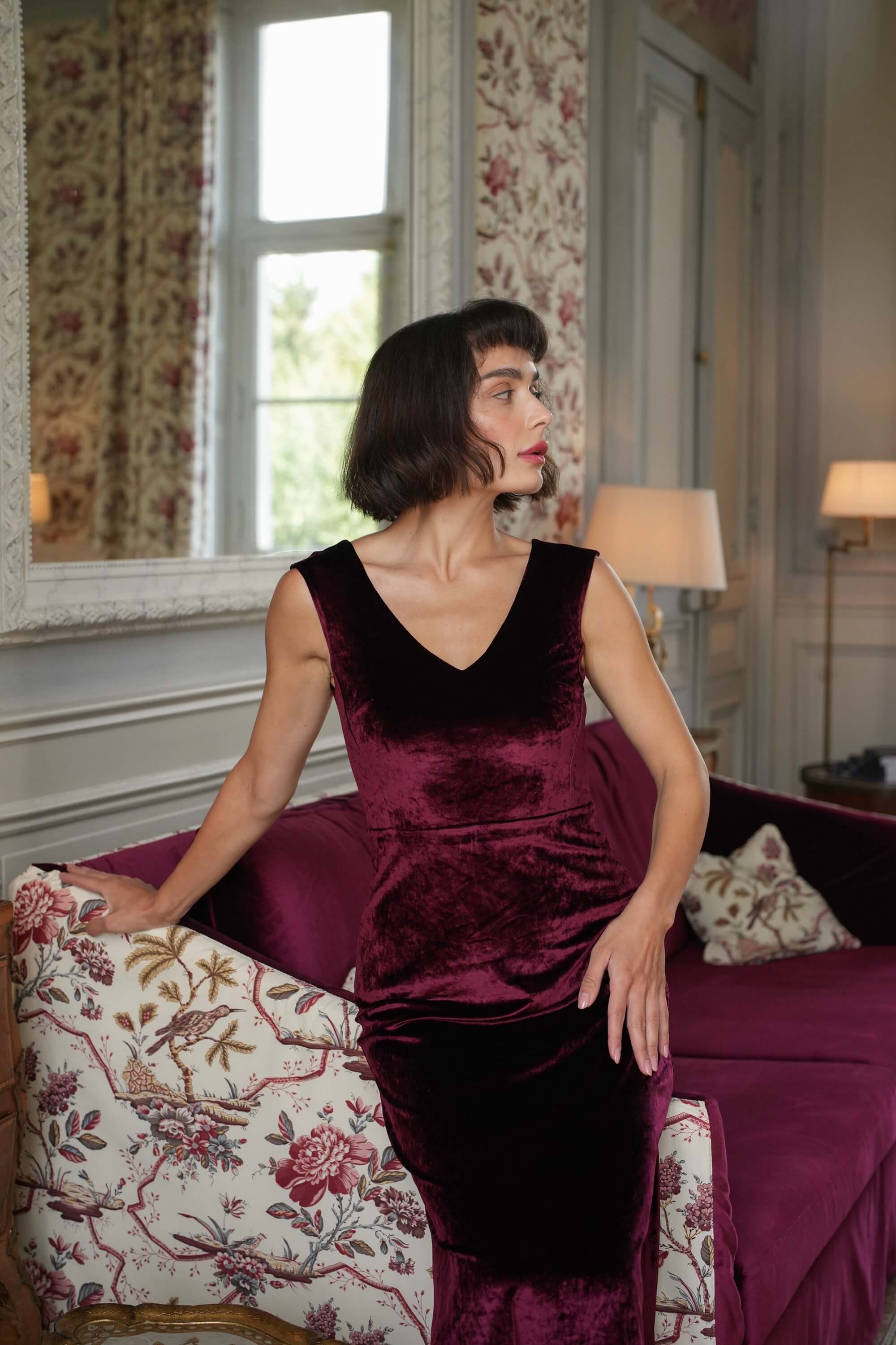 Emmelyn Velvet Dress - Image 4